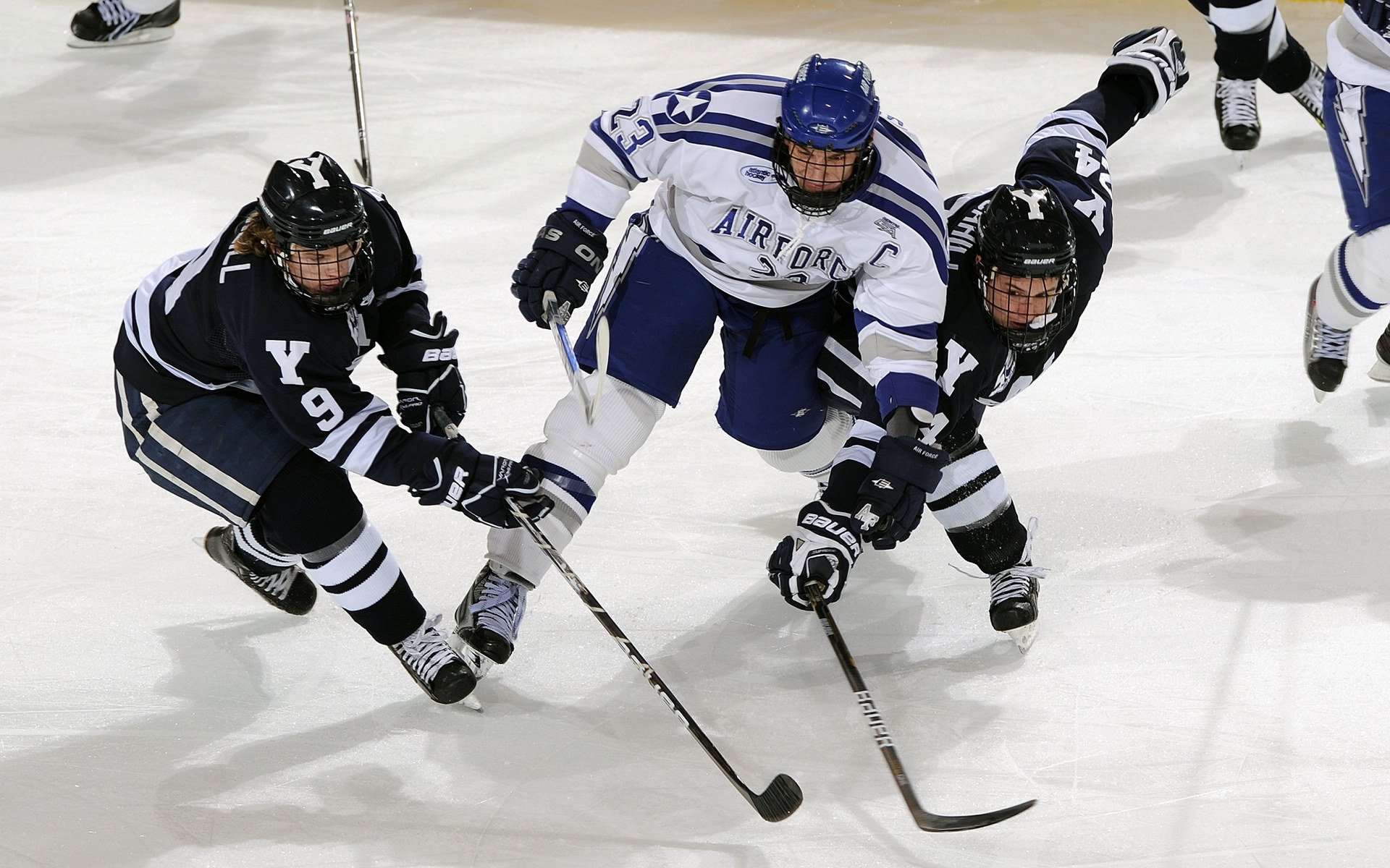 原声乐队山地越野应援赛 每个补给点都有现场音乐